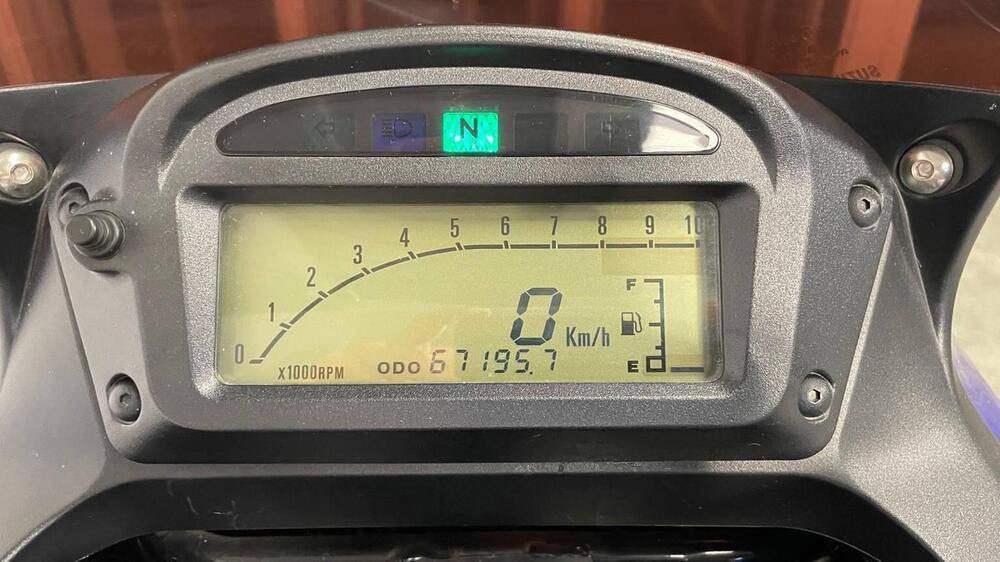 Suzuki XF 650 Freewind (1997 - 03) (10)