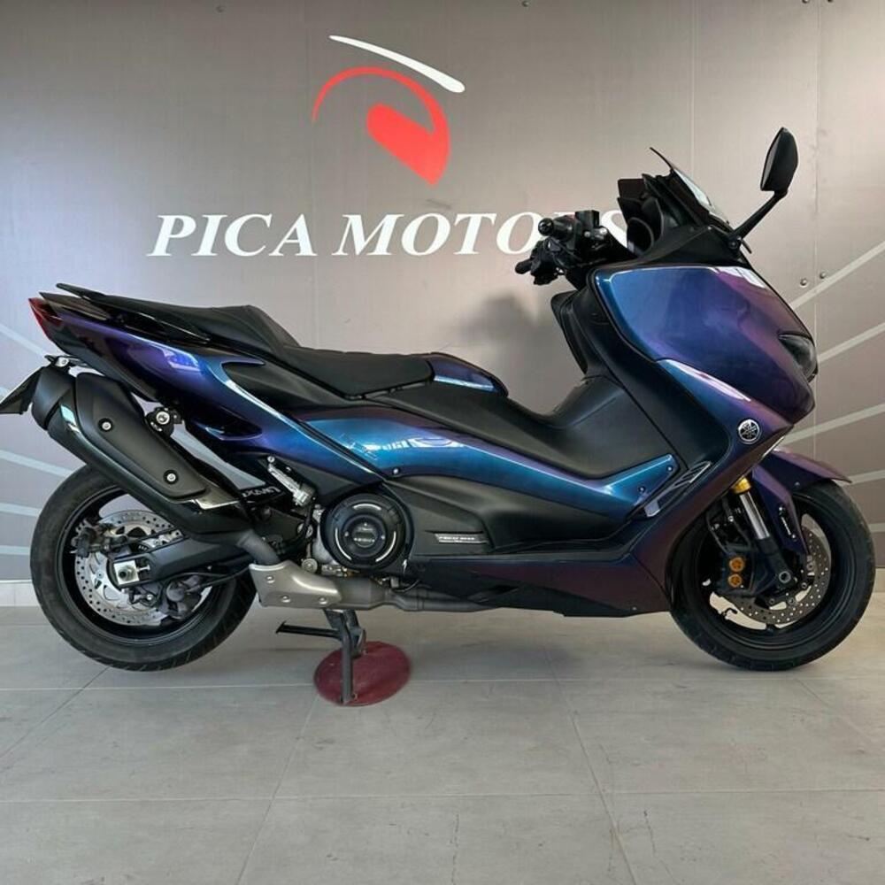 Yamaha T-Max 560 Tech Max (2021)
