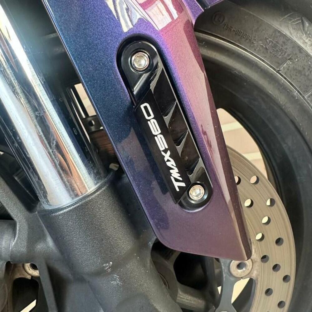 Yamaha T-Max 560 Tech Max (2021) (5)