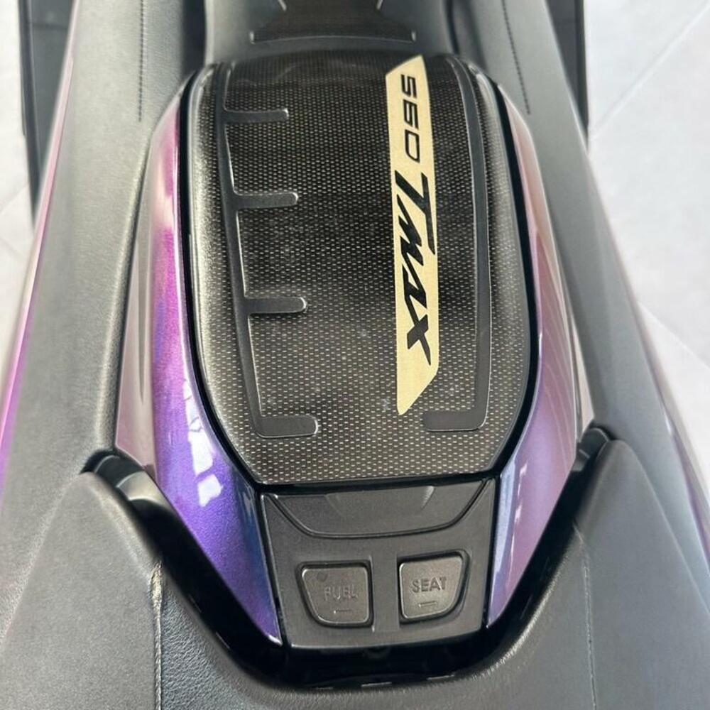 Yamaha T-Max 560 Tech Max (2021) (6)