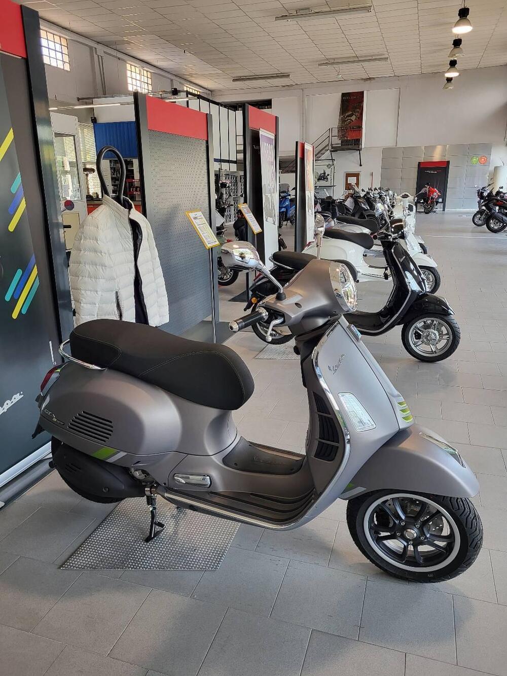 Vespa GTS 310 Supertech (2025 - 26) (3)