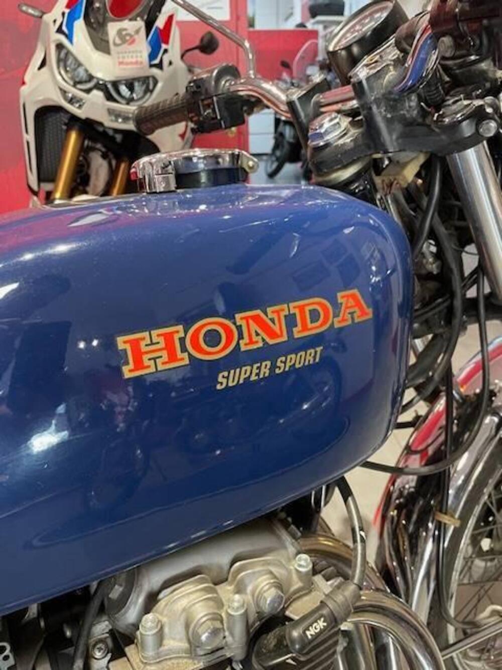 Honda CB 400 Super Sport (17)