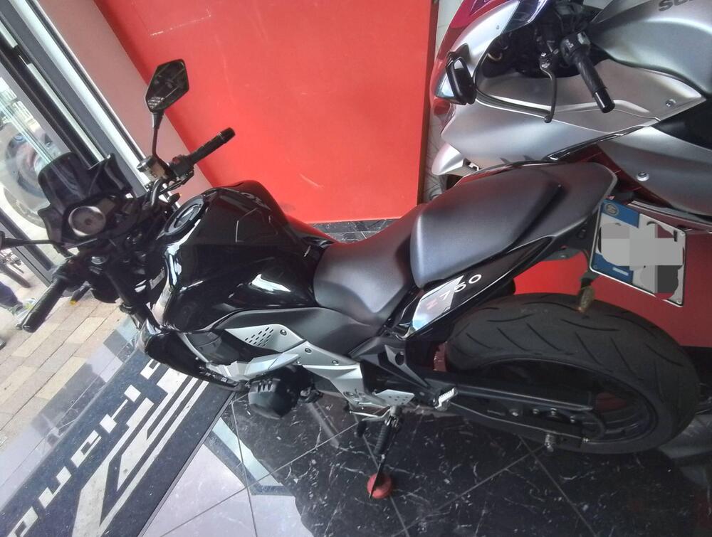 Kawasaki Z 750 (2007 - 14) (4)