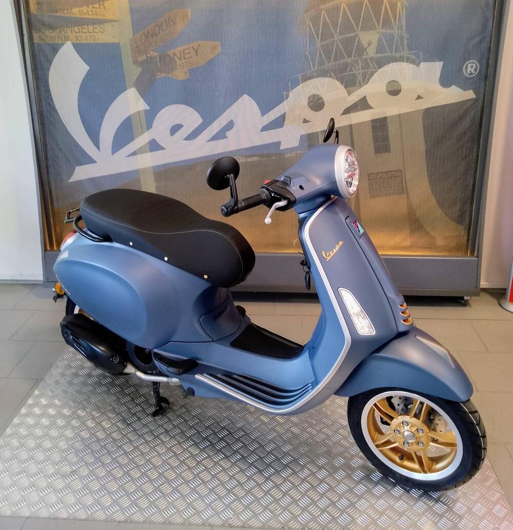 Vespa Primavera 125 Officina 8 (2026) (2)