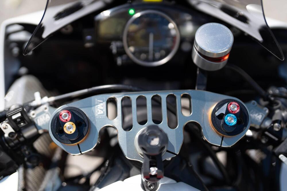 Yamaha YZF R6 (2006 - 07) (14)