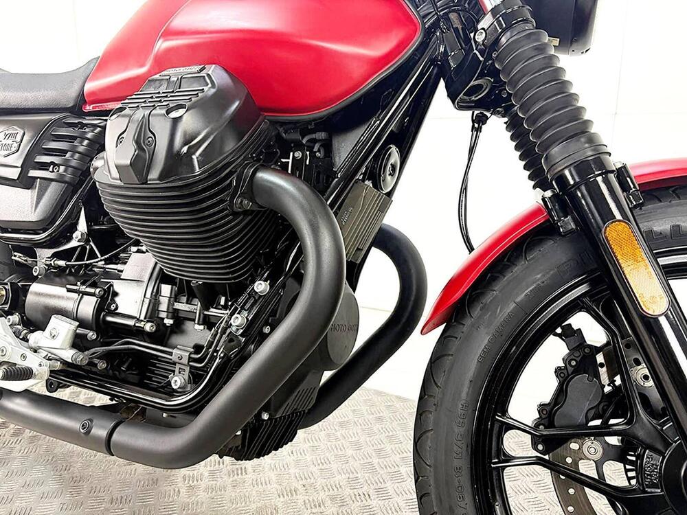 Moto Guzzi V7 III Stone (2017 - 20) (12)