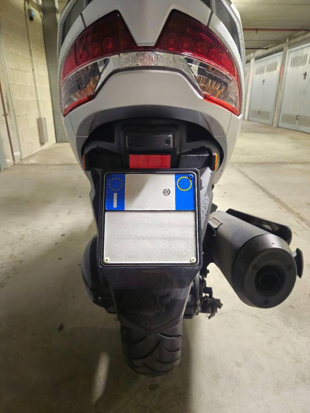 Suzuki Burgman 400 (2022 - 24) (3)