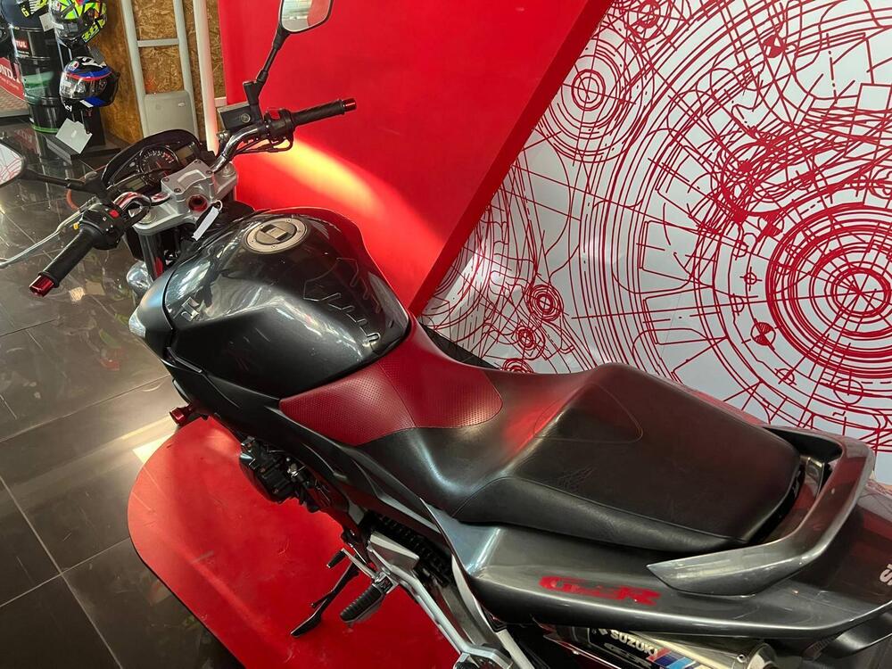 Suzuki GSR 600 (2006 - 11) (7)