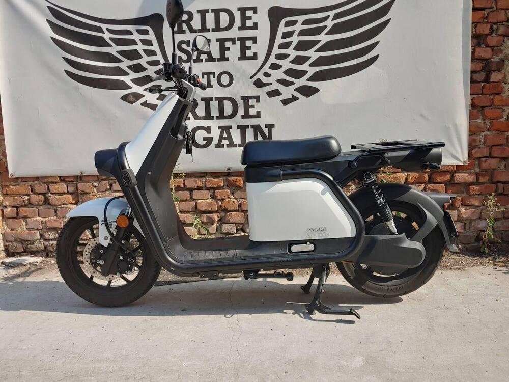 Yadea Y1S (2022 - 26) (2)