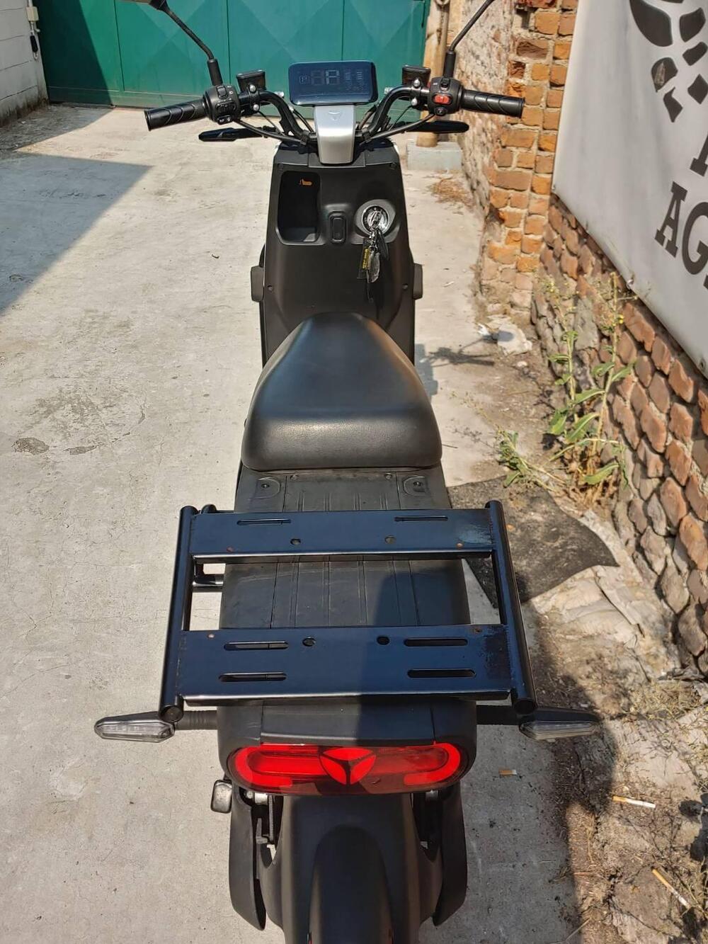 Yadea Y1S (2022 - 26) (4)