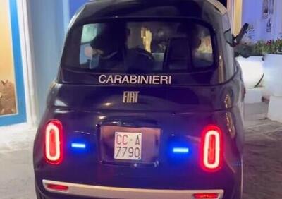 Fiat Topolino dei Carabinieri, mini‑vettura maxi‑effetto: è già virale a Ischia [VIDEO]