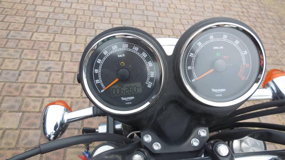 Triumph Bonneville T100 (2008 - 16) (4)