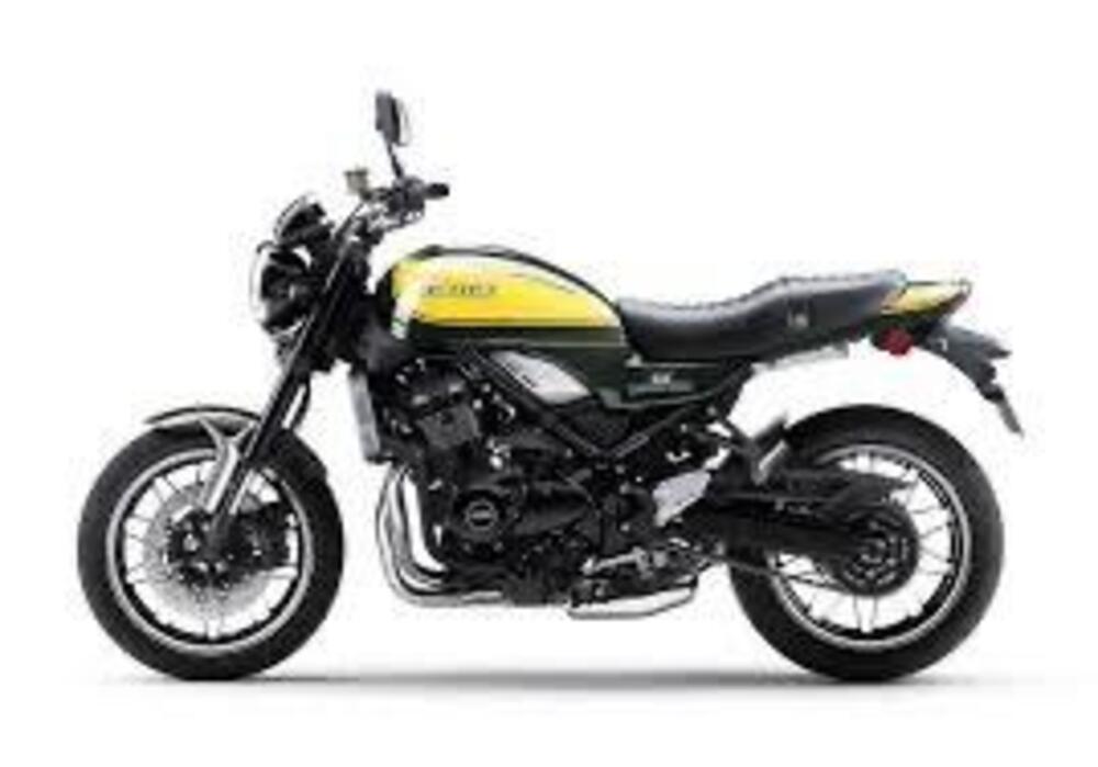 Kawasaki Z 900 RS (2022 - 25) (2)