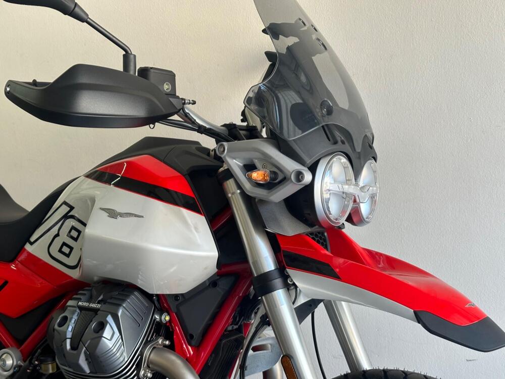 Moto Guzzi V85 TT (2024 - 25) (10)