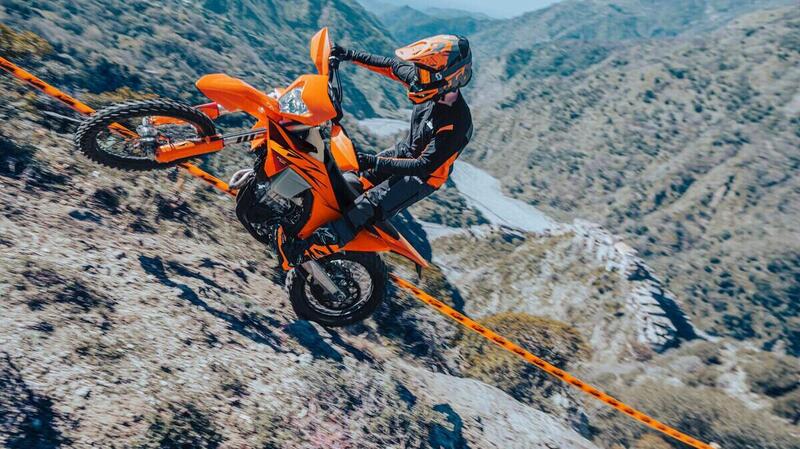 KTM EXC MY2026: sette modelli per qualsiasi tipo di off road. Dall&#039;enduro all&#039;estremo