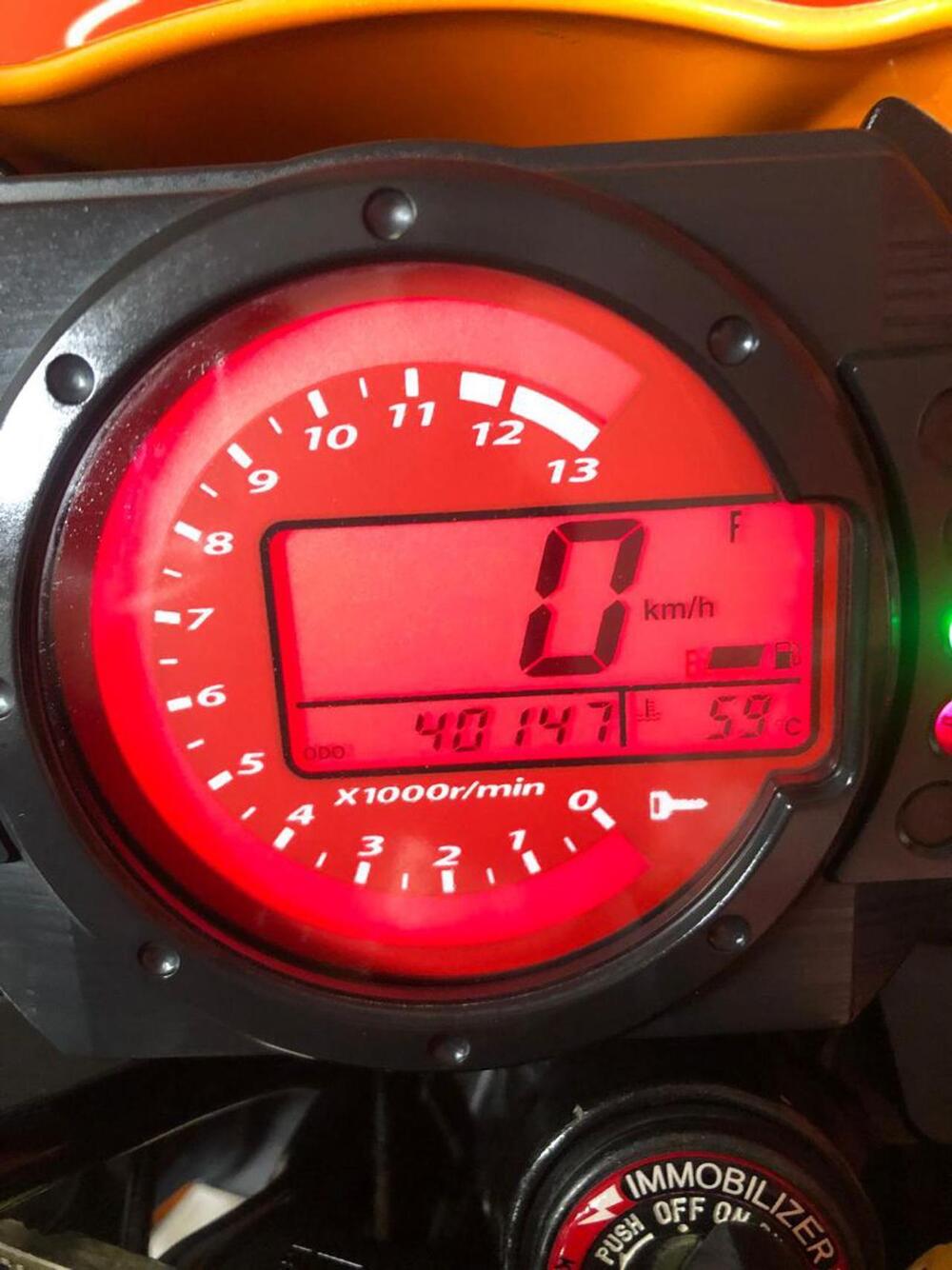 Kawasaki Z 750 (2007 - 14) (6)