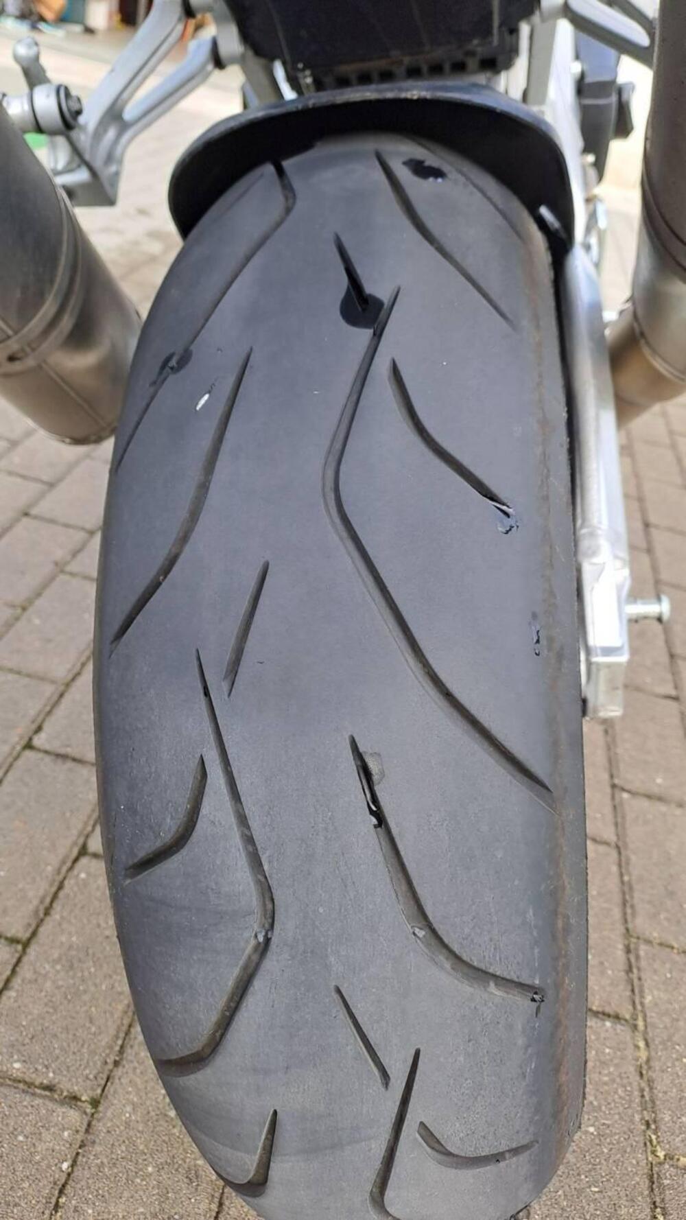 Aprilia Tuono 1000 R (2006 - 10) (6)