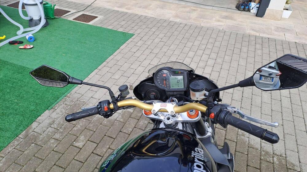 Aprilia Tuono 1000 R (2006 - 10) (8)