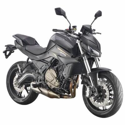 QJ Motor SRK 700 (2023 - 25) nuova