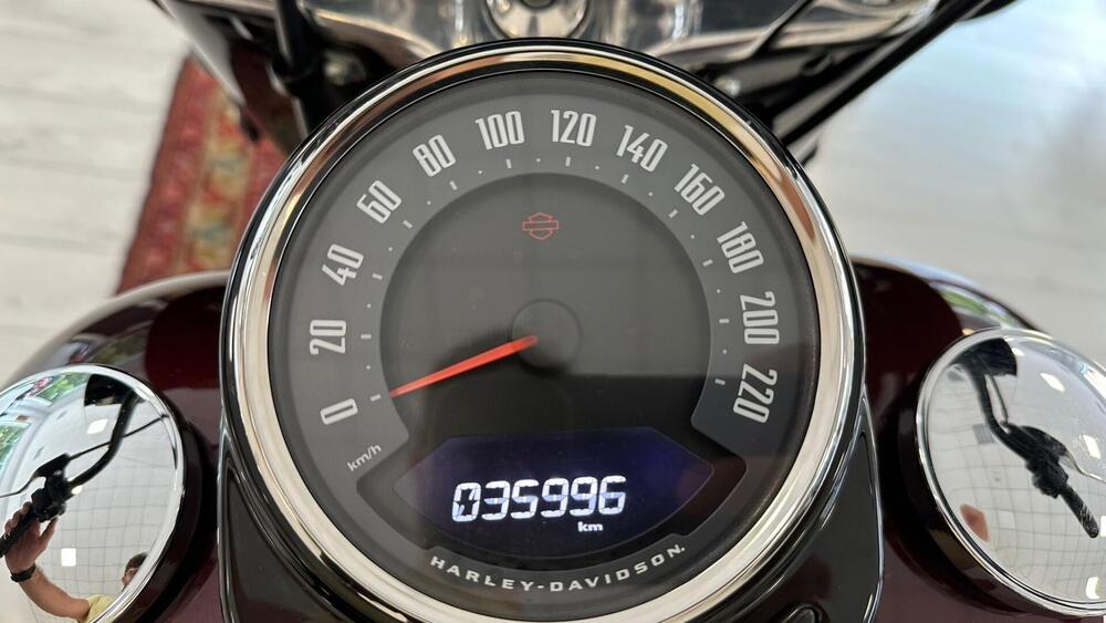 Harley-Davidson 107 Heritage Classic (2018 - 19) - FLHC (9)