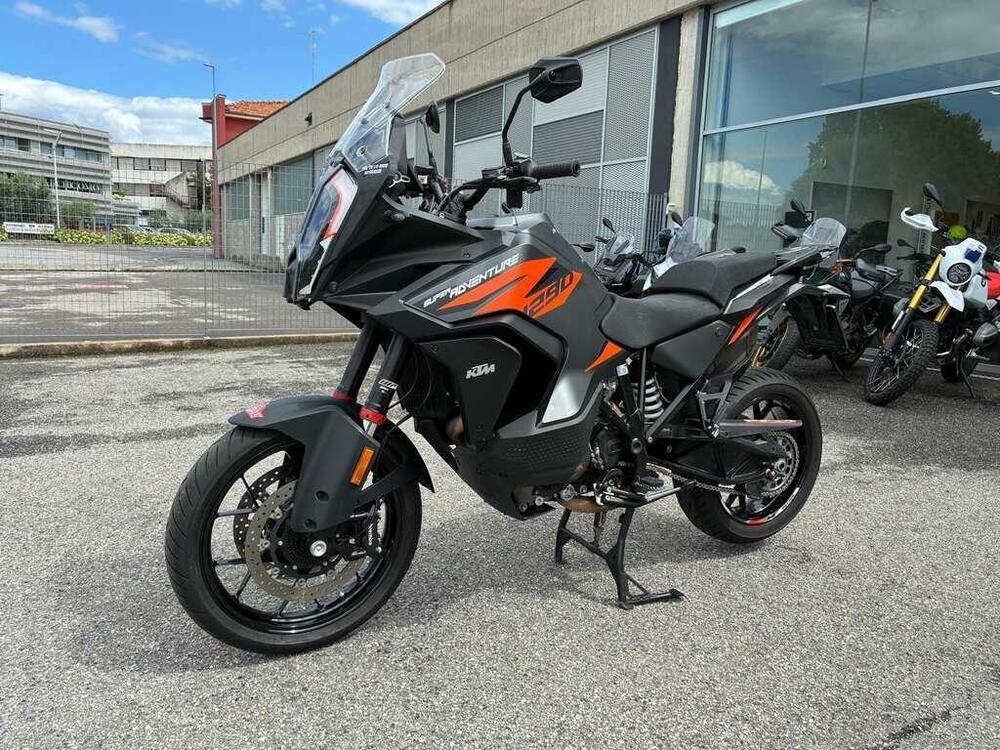 KTM 1290 Super Adventure S (2021) (4)