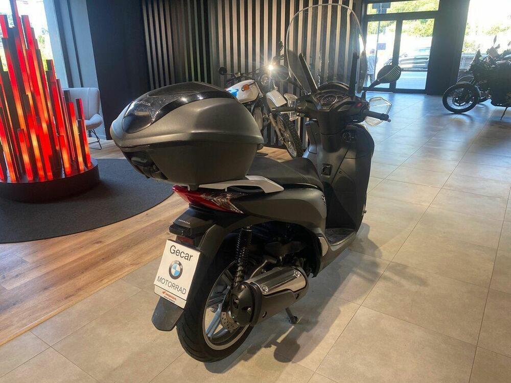 Honda SH 300 i ABS (2016 - 20) (9)