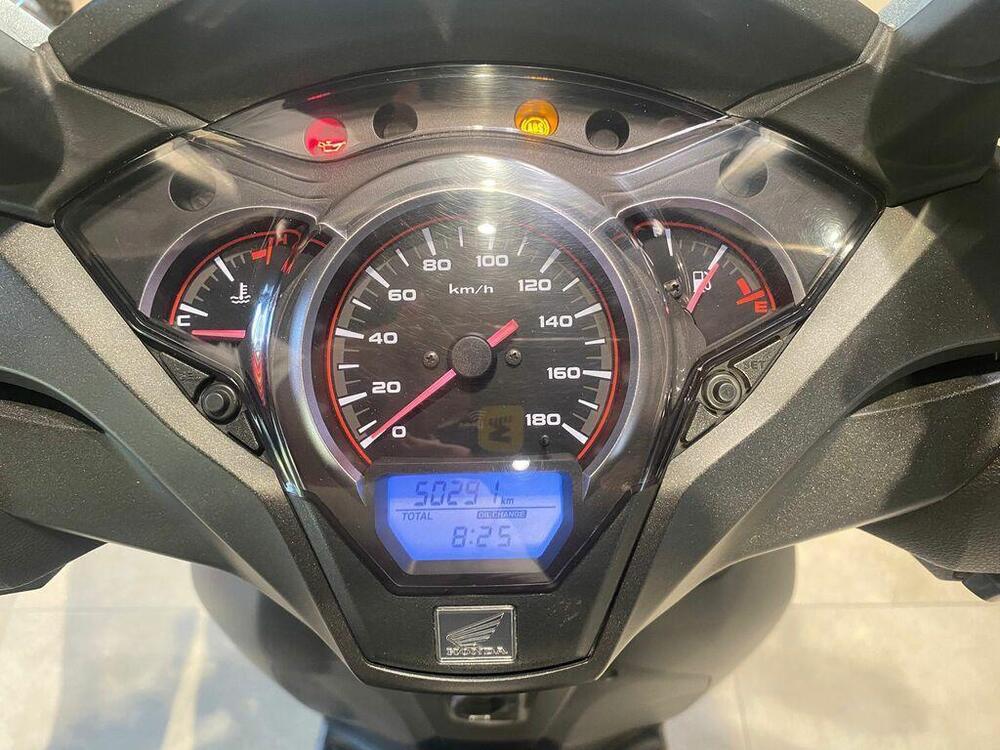 Honda SH 300 i ABS (2016 - 20) (11)