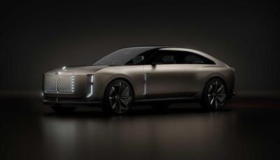 Bentley inaugura una nuova era di design: il futuro &egrave; elettrico, ma con lo stile di sempre