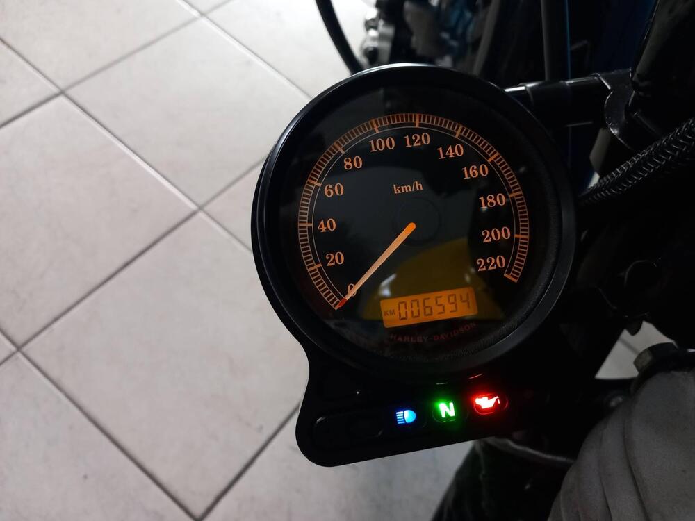 Harley-Davidson 883 (2008 - 09) - XL (20)