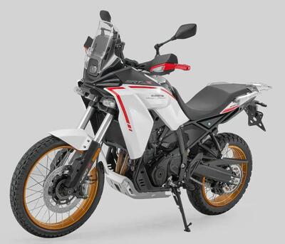 QJMotor SRT400X: una nuova ADV dal prezzo interessante. Sar&agrave; l'anti-CF450? 