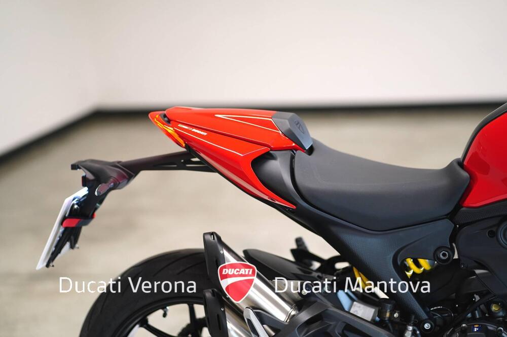 Ducati Monster 937 + (2021 - 25) (19)