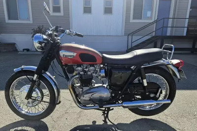 All&#039;asta la Triumph Bonneville di Billie Joe dei Green Day