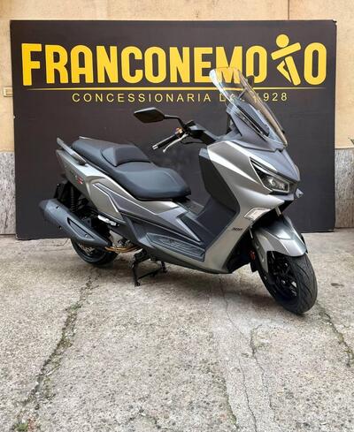 Sym Joymax 300 Z (2025) nuova