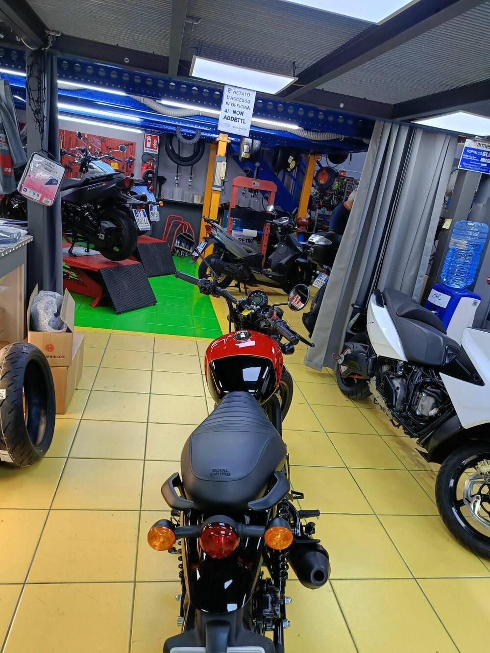 Royal Enfield HNTR 350 (2022 - 26) (3)