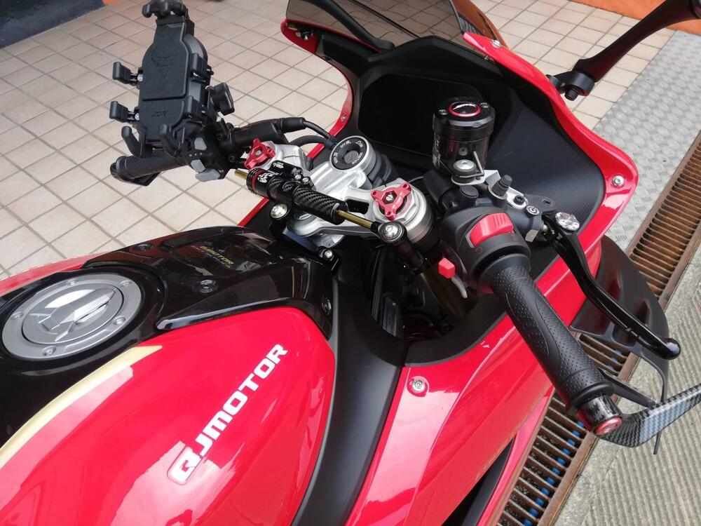 QJ Motor SRK 800 RR (2025 - 26) (5)