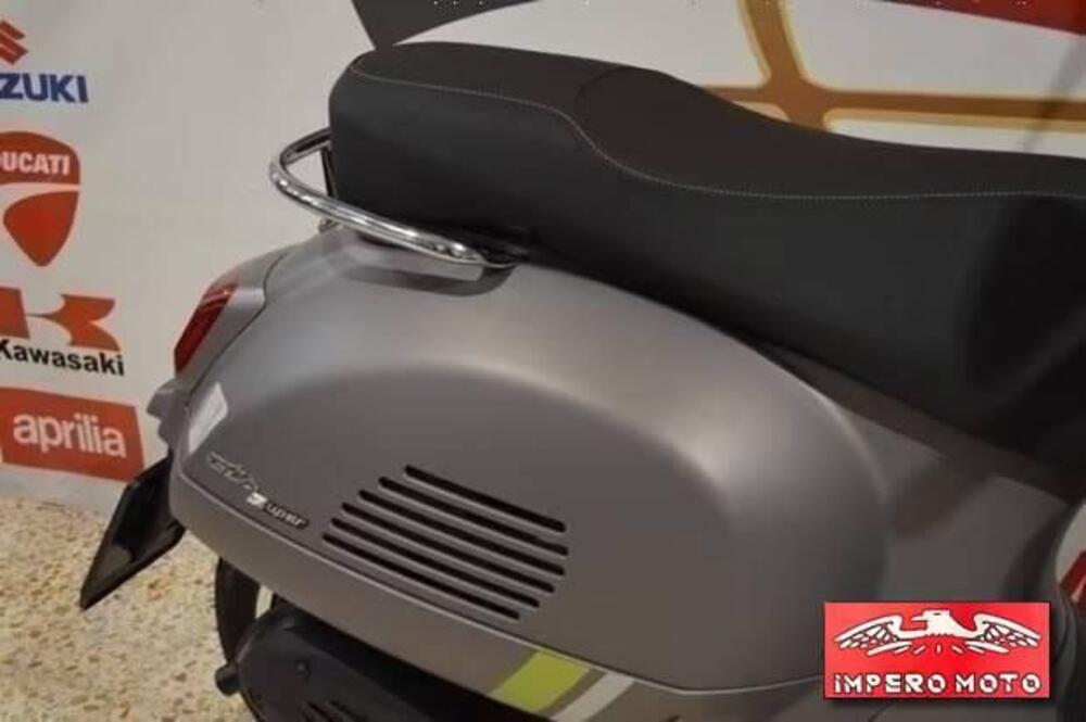 Vespa GTS 300 Super Tech (2023 - 24) (6)