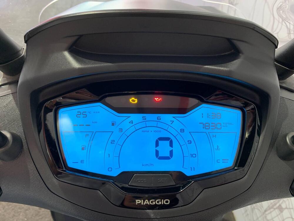 Piaggio Beverly 400 ABS-ASR (2021 - 24) (6)