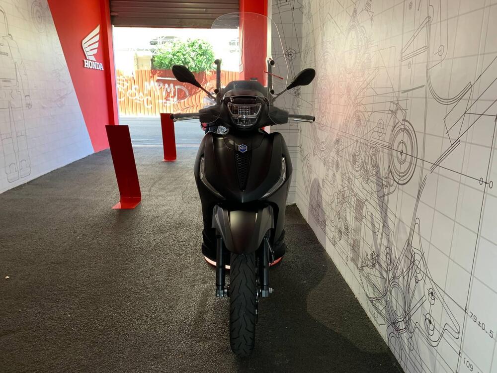 Piaggio Beverly 400 ABS-ASR (2021 - 24) (5)