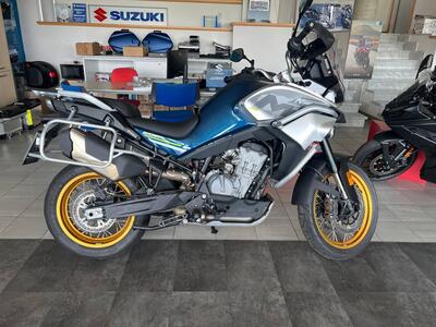 CFMOTO 800MT Touring (2022 - 25) usata