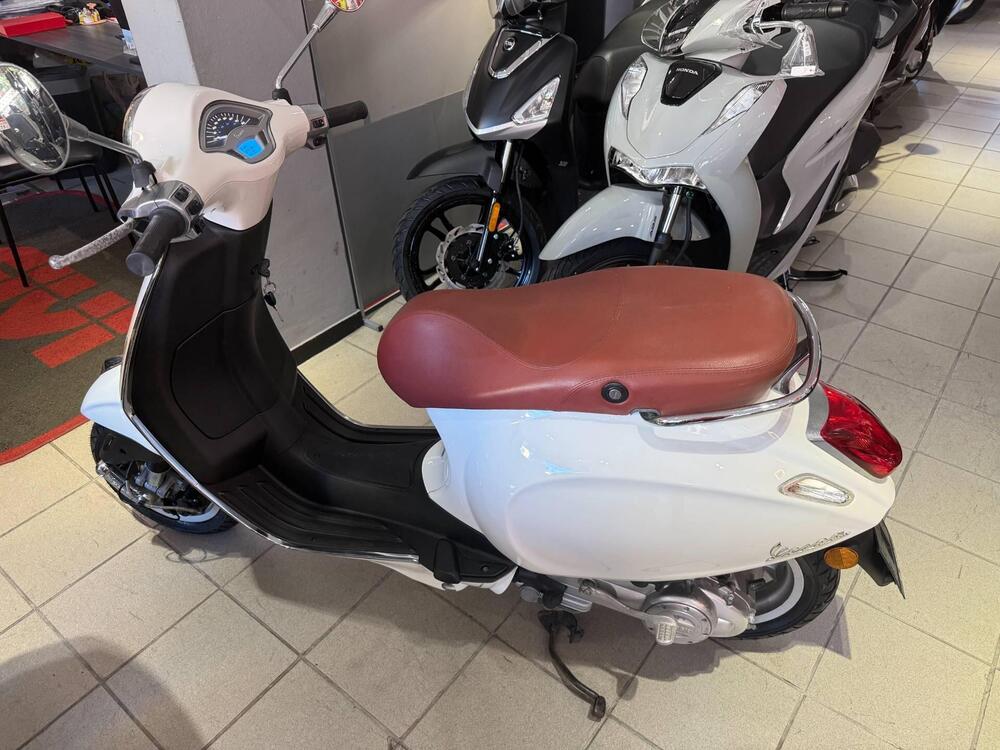 Vespa Primavera 50 4T (2014 - 17) (2)
