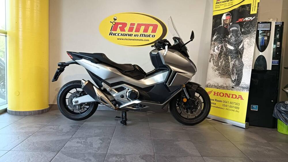 Honda Forza 750 DCT (2021 - 24) (6)
