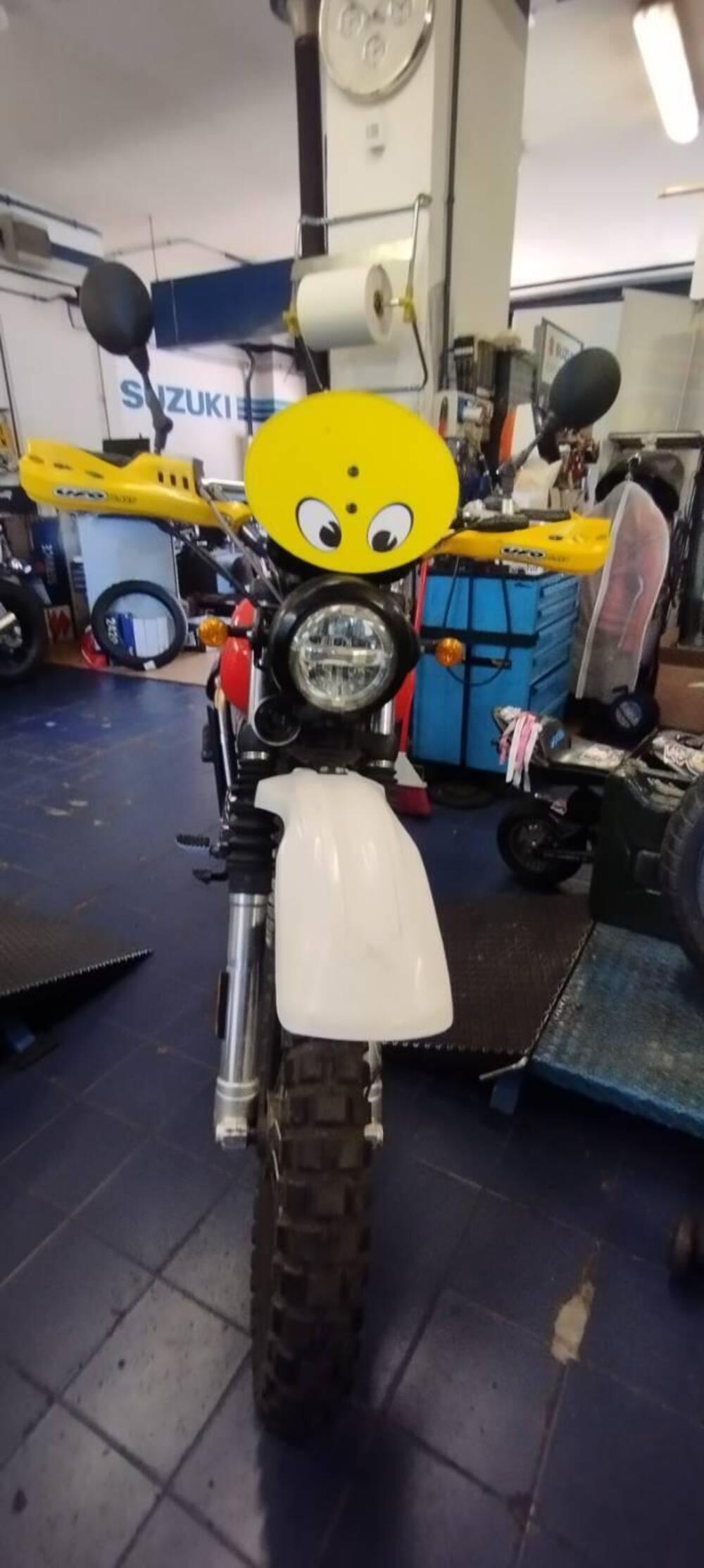 Swm Six Days 440 (2018 - 20) (2)