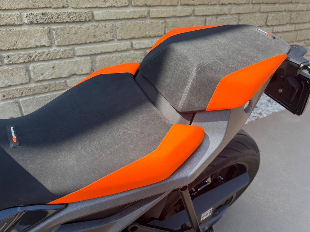 KTM 990 Duke (2024 - 26) (9)