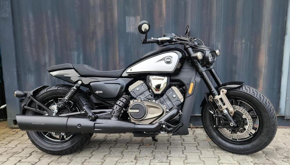 QJ Motor SRV 600 V (2025 - 26)