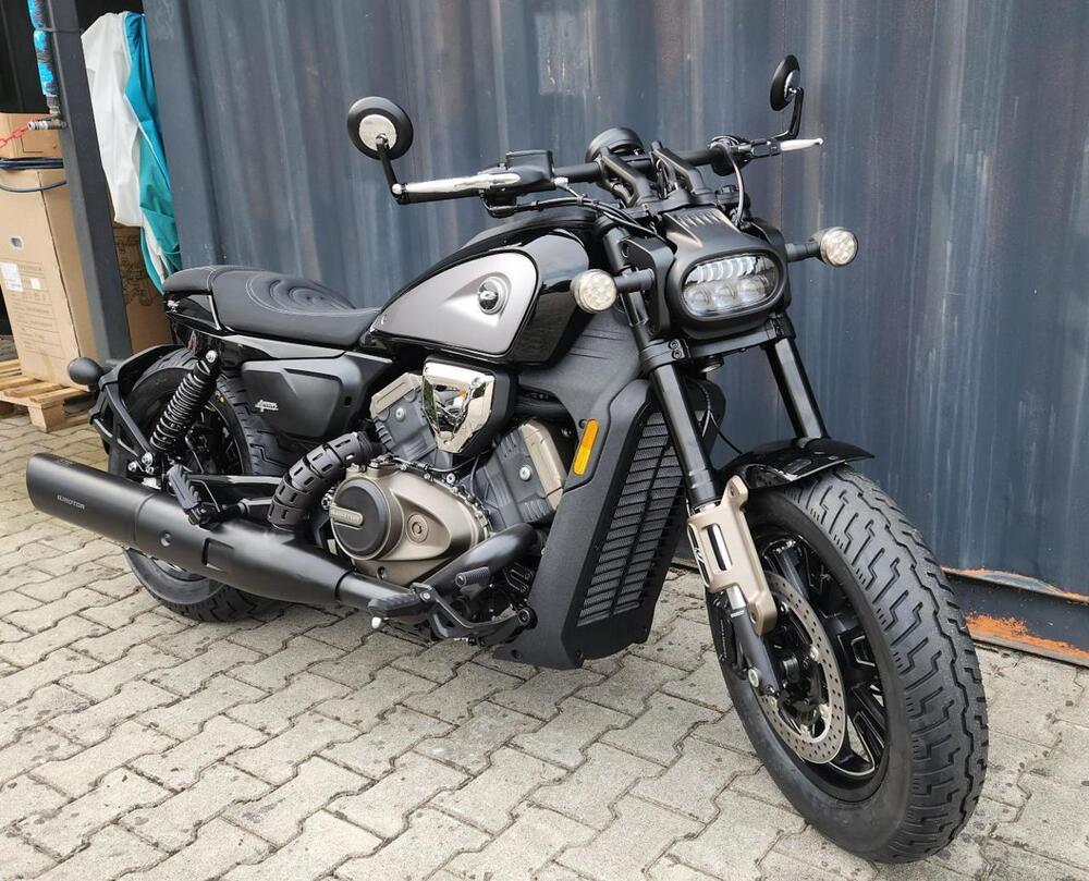 QJ Motor SRV 600 V (2025 - 26) (3)