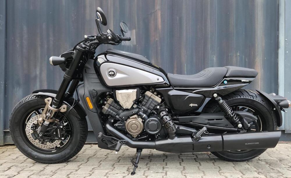 QJ Motor SRV 600 V (2025 - 26) (2)