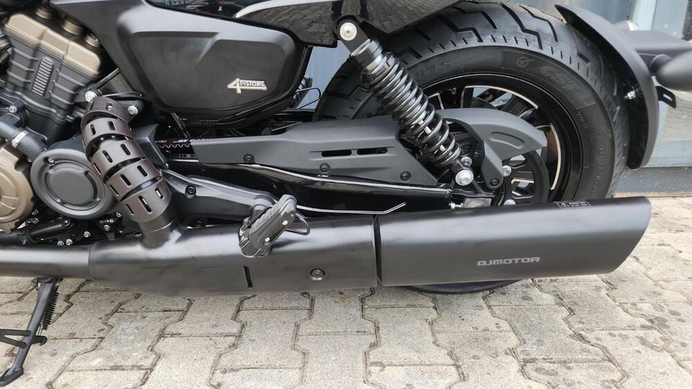 QJ Motor SRV 600 V (2025 - 26) (11)