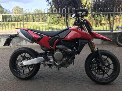 Ducati Hypermotard 698 Mono (2024 - 25) usata