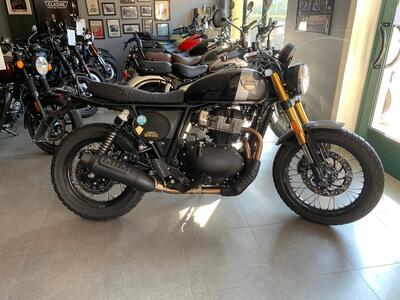 Royal Enfield Bear 650 (2025) usata