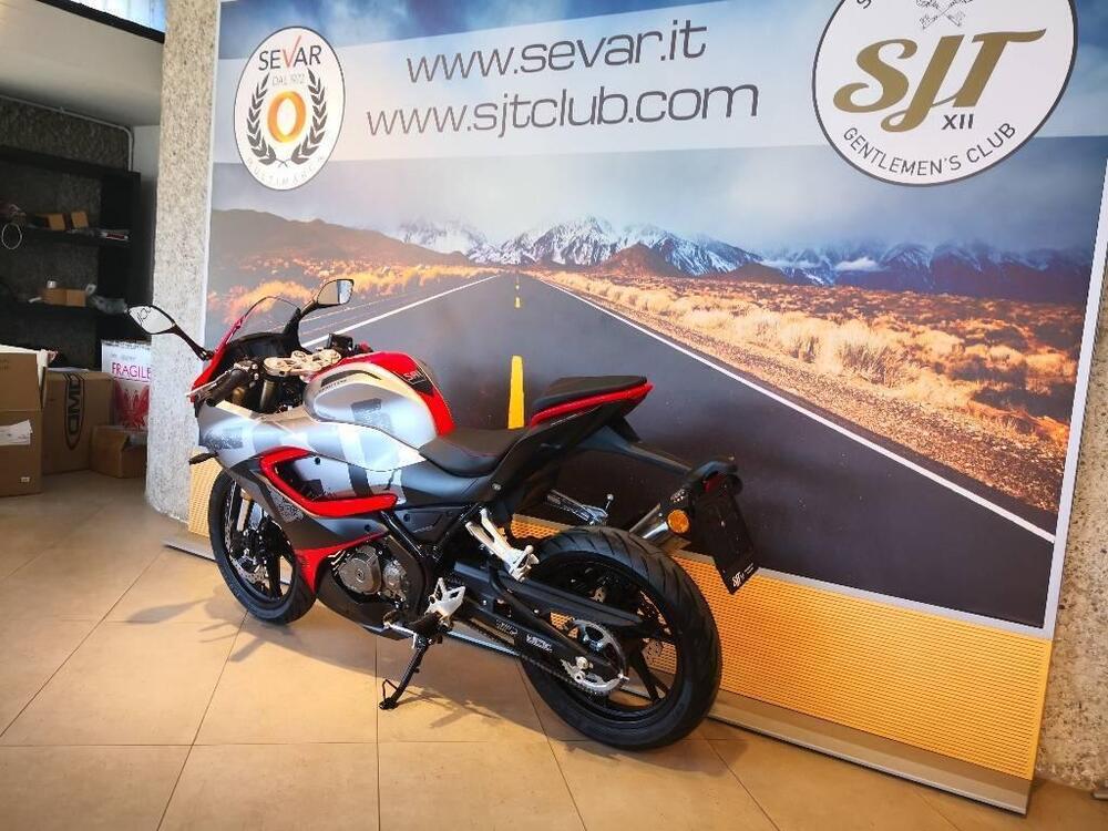 QJ Motor SRK 125 R (2025 - 26) (8)